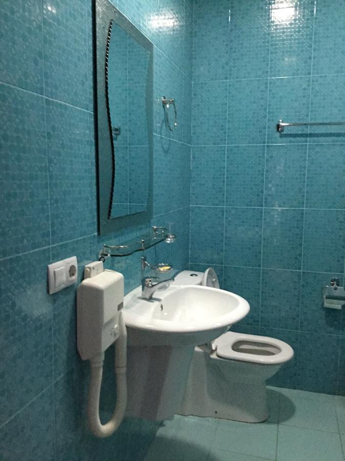 Sunny Land Hotel Czakwi Zewnętrze zdjęcie